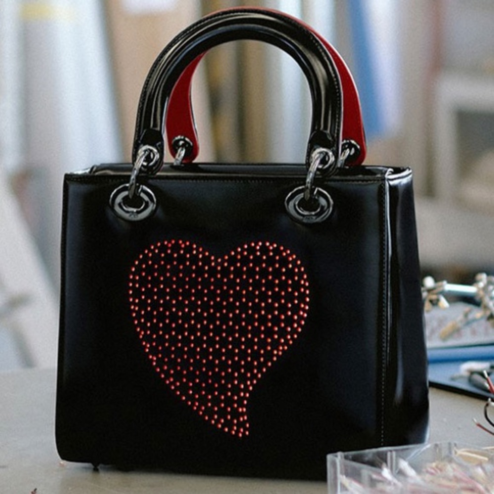 Limited Edition Christian Dior Lady Dior Art Black Patent Leather Red Heart Bag - Picture 3 of 15
